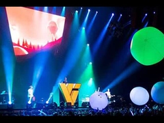 Bola LED RGB Berpendar 1m 80cm 50cm: Sempurna untuk Acara Kerumunan Besar, Konser & Festival Musik