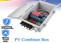Plastik 15A PV Combiner Box 4 Strings 550VDC Pemutus Sirkuit Untuk Panel Surya